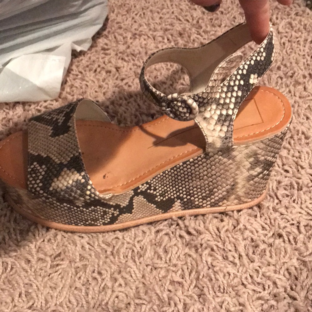 ADORABLE snake skin platform sandals